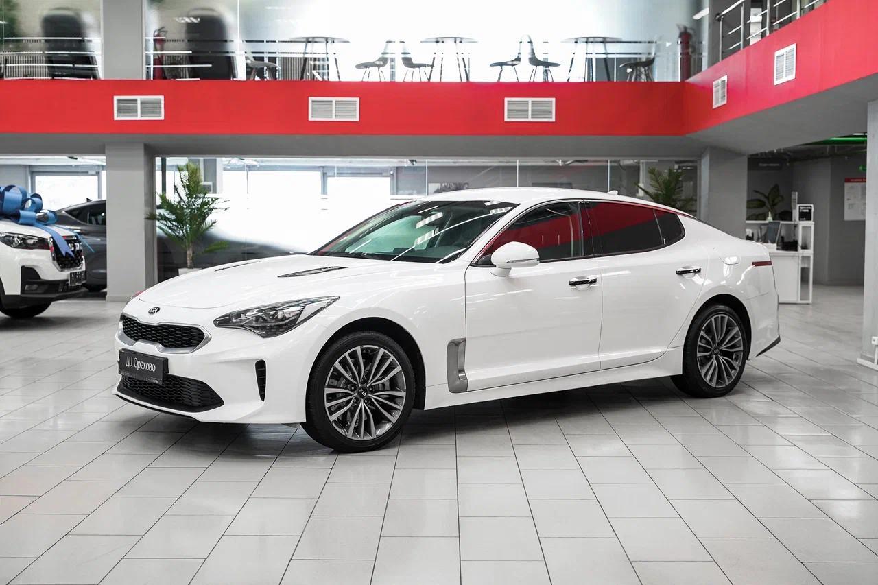 Kia Stinger 2018, белый, ДЦ Орехово