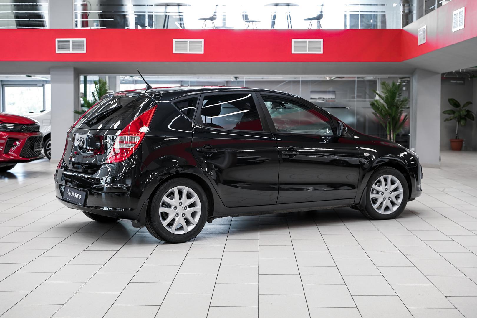 Hyundai i30 2009, черный, ДЦ Орехово