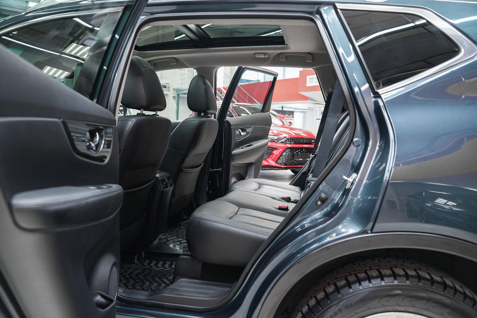 Nissan X-Trail 2015, синий, ДЦ Орехово