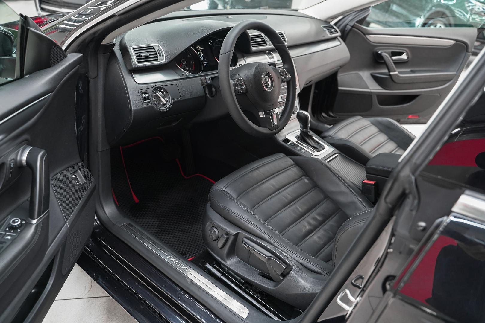 Volkswagen Passat CC 2012, черный, ДЦ Орехово