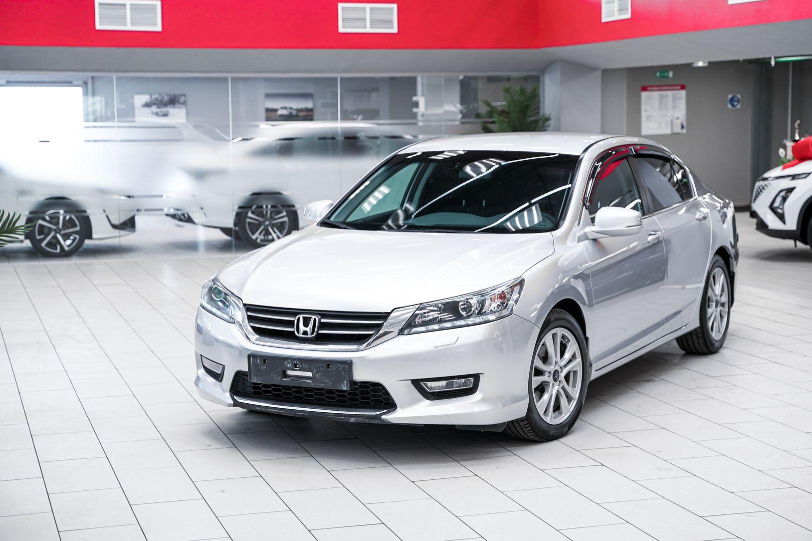 Honda Accord 2013, серый, ДЦ Орехово