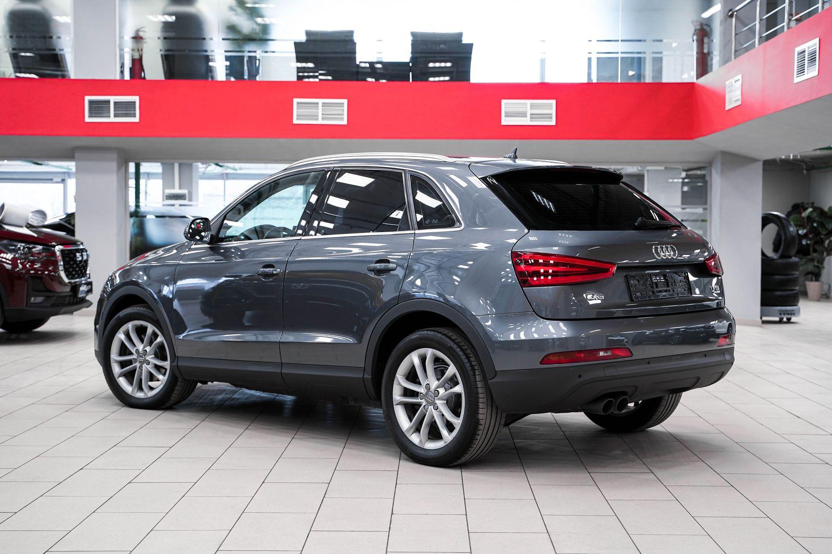 Audi Q3 2011, серый, ДЦ Орехово