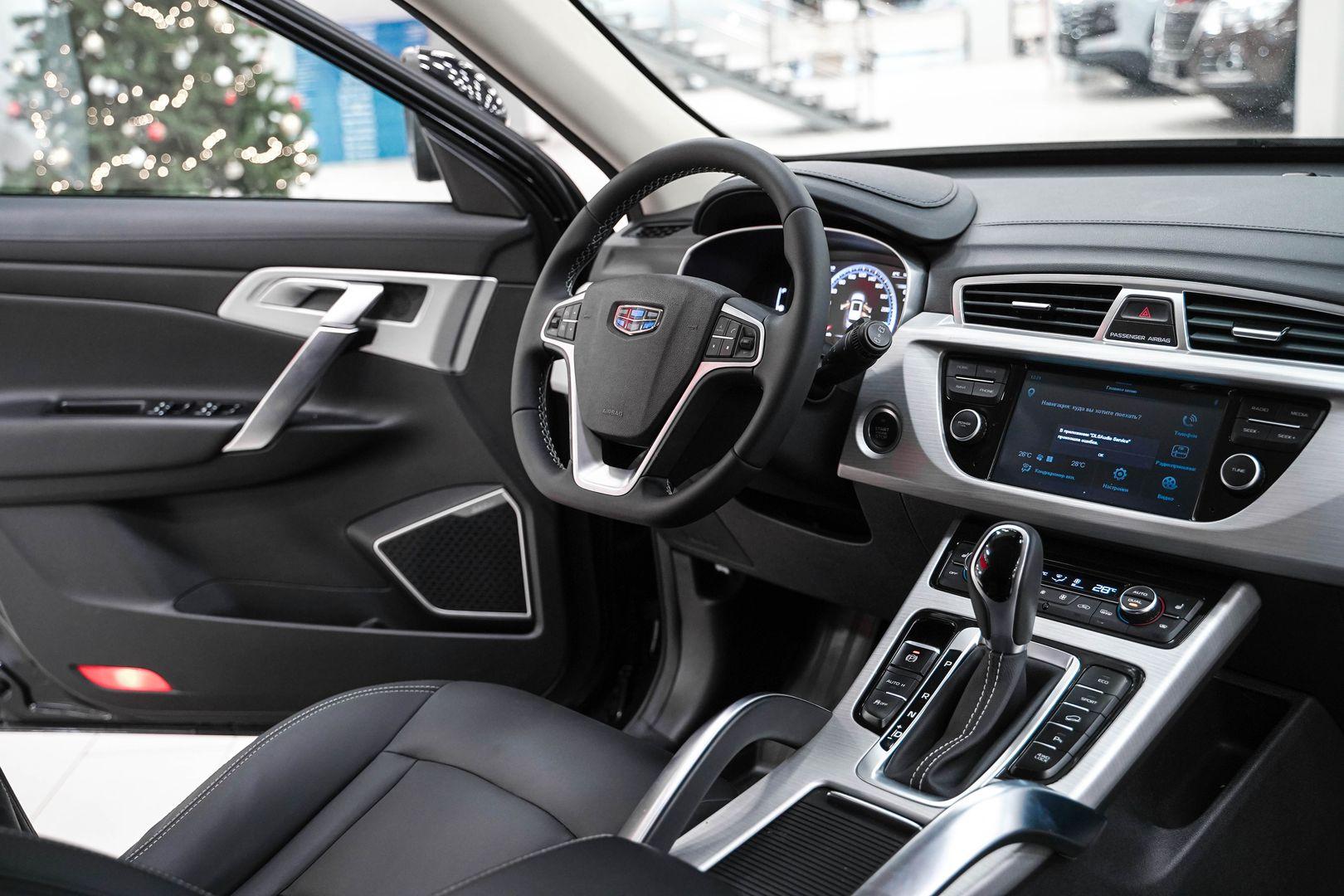 Geely Atlas 2018, черный, ДЦ Орехово