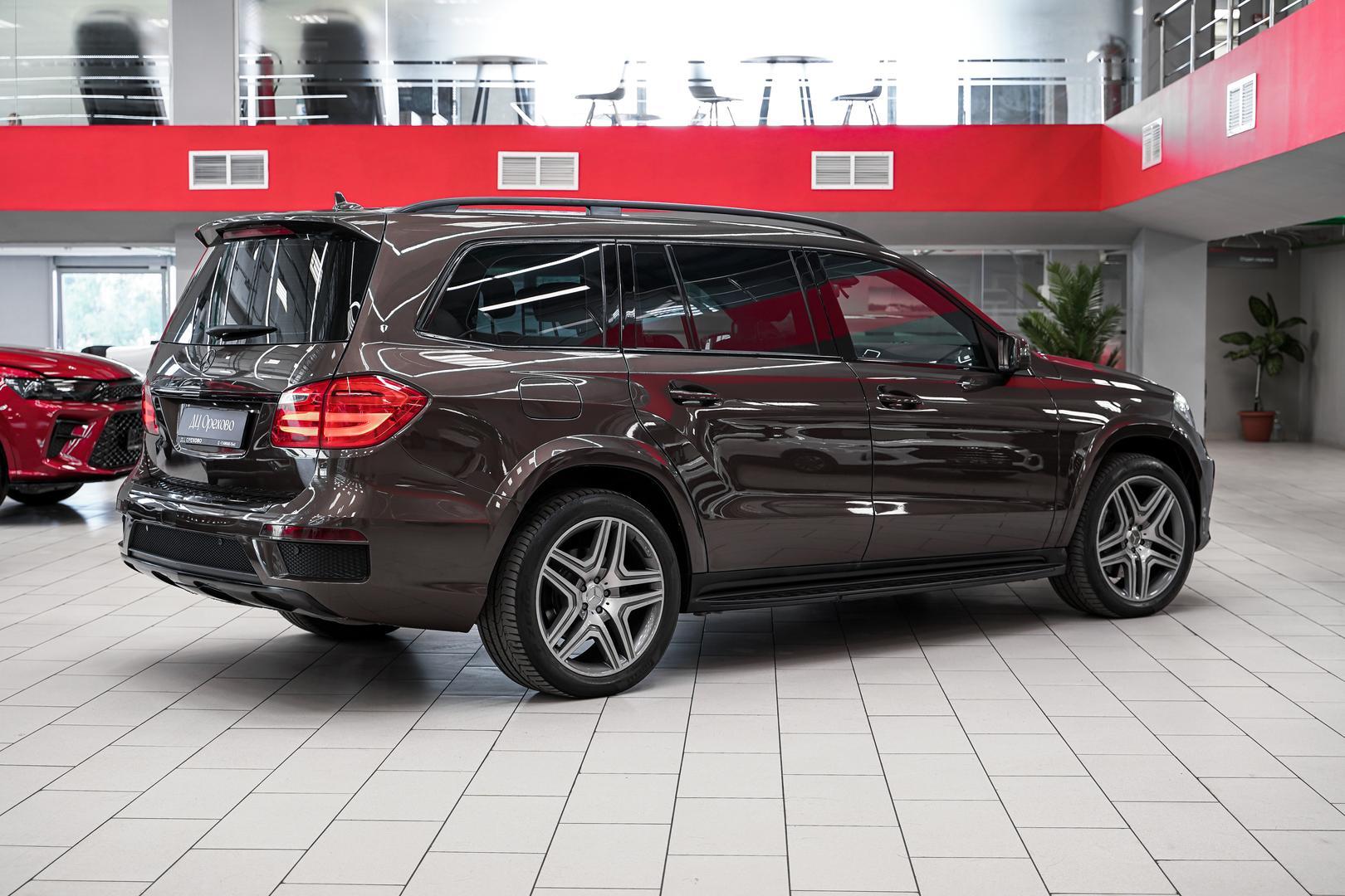 Mercedes-Benz GL-Класс 2013, коричневый, ДЦ Орехово