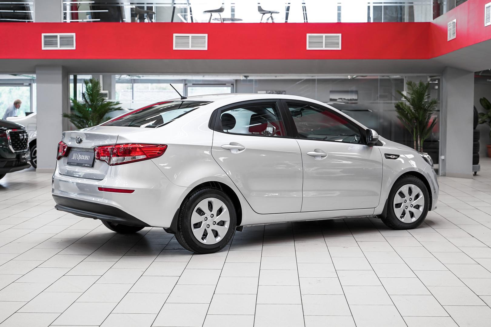 Kia Rio 2015, серебряный, ДЦ Орехово