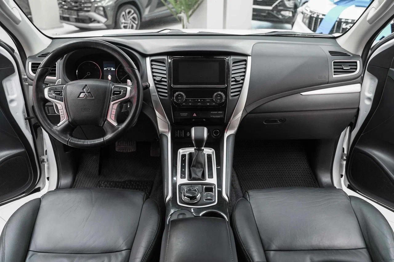 Mitsubishi Pajero Sport 2018, белый, ДЦ Орехово