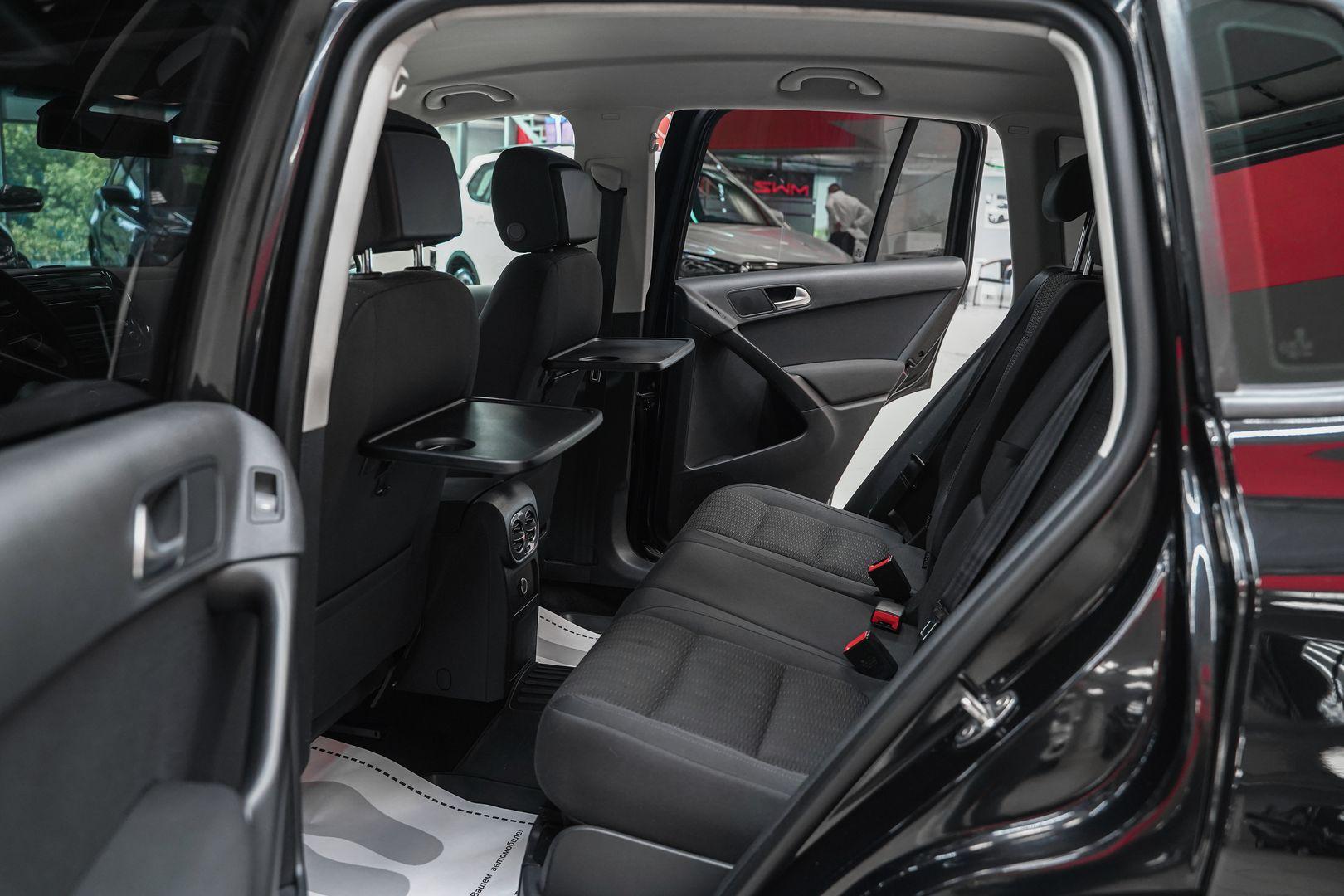 Volkswagen Tiguan 2012, черный, ДЦ Орехово