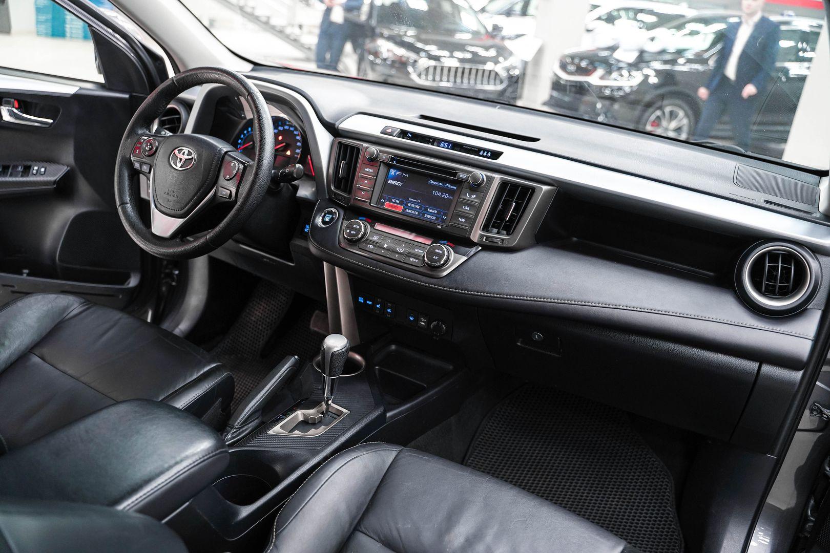Toyota RAV4 2013, серый, ДЦ Орехово