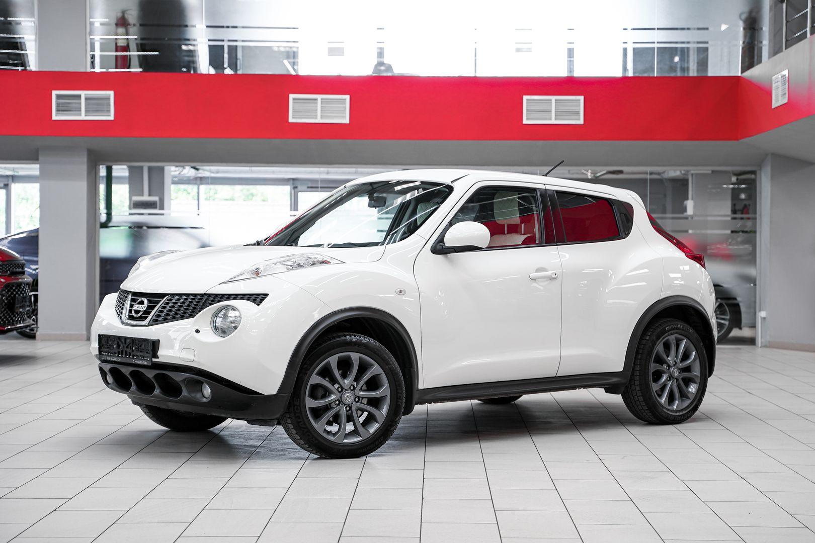 Nissan Juke 2013, белый, ДЦ Орехово
