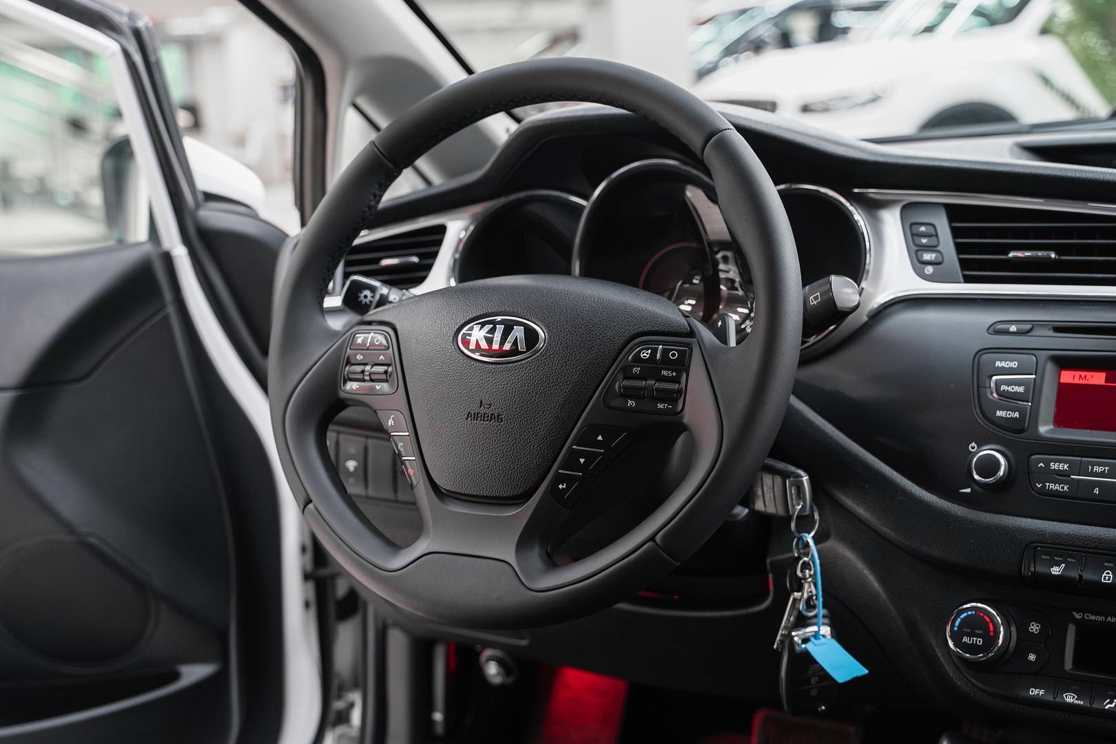 Kia Ceed 2016, белый, ДЦ Орехово