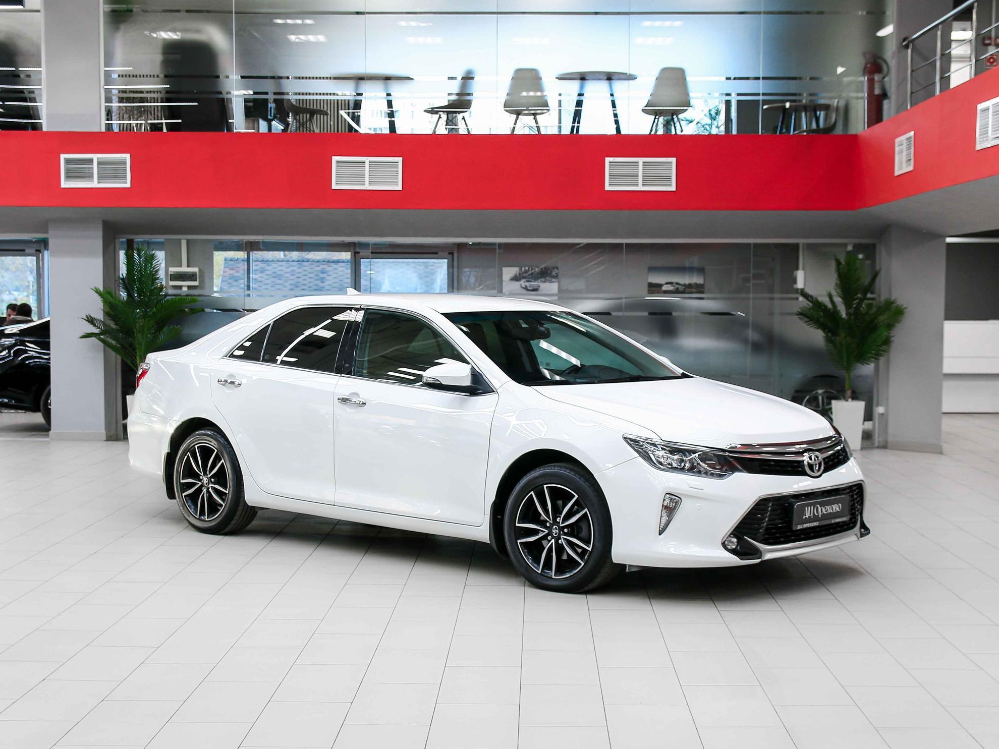 Toyota Camry 2017, белый, ДЦ Орехово