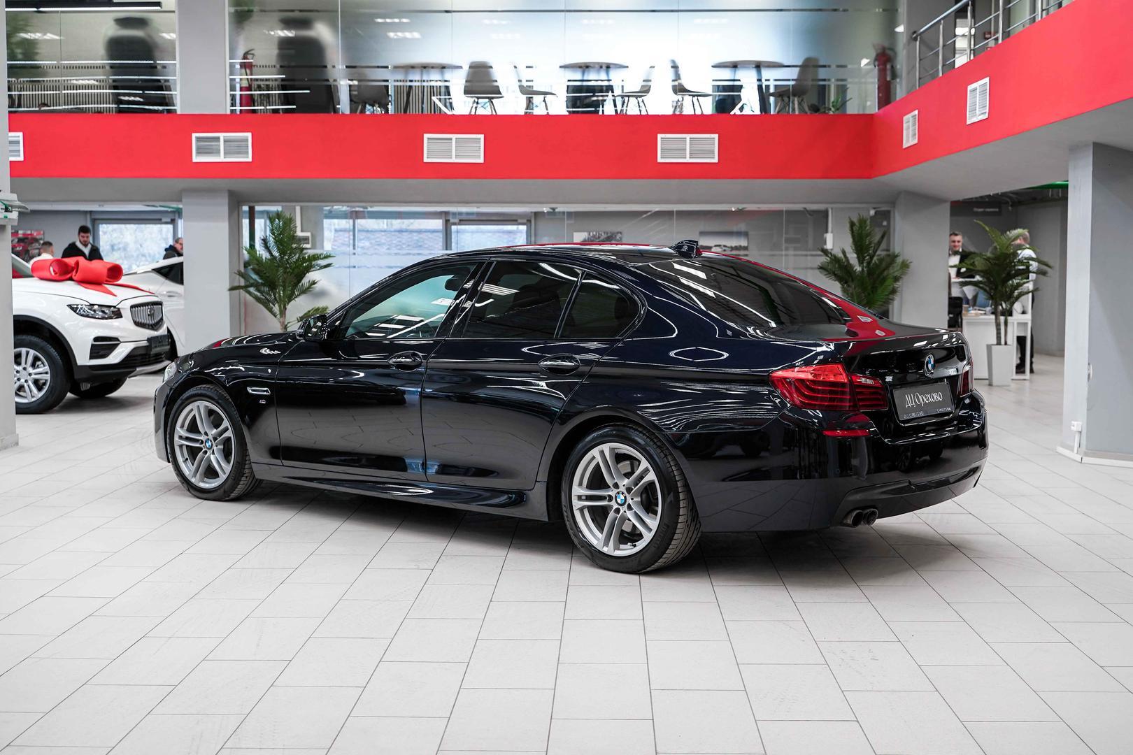 BMW 5 серии 2013, черный, ДЦ Орехово