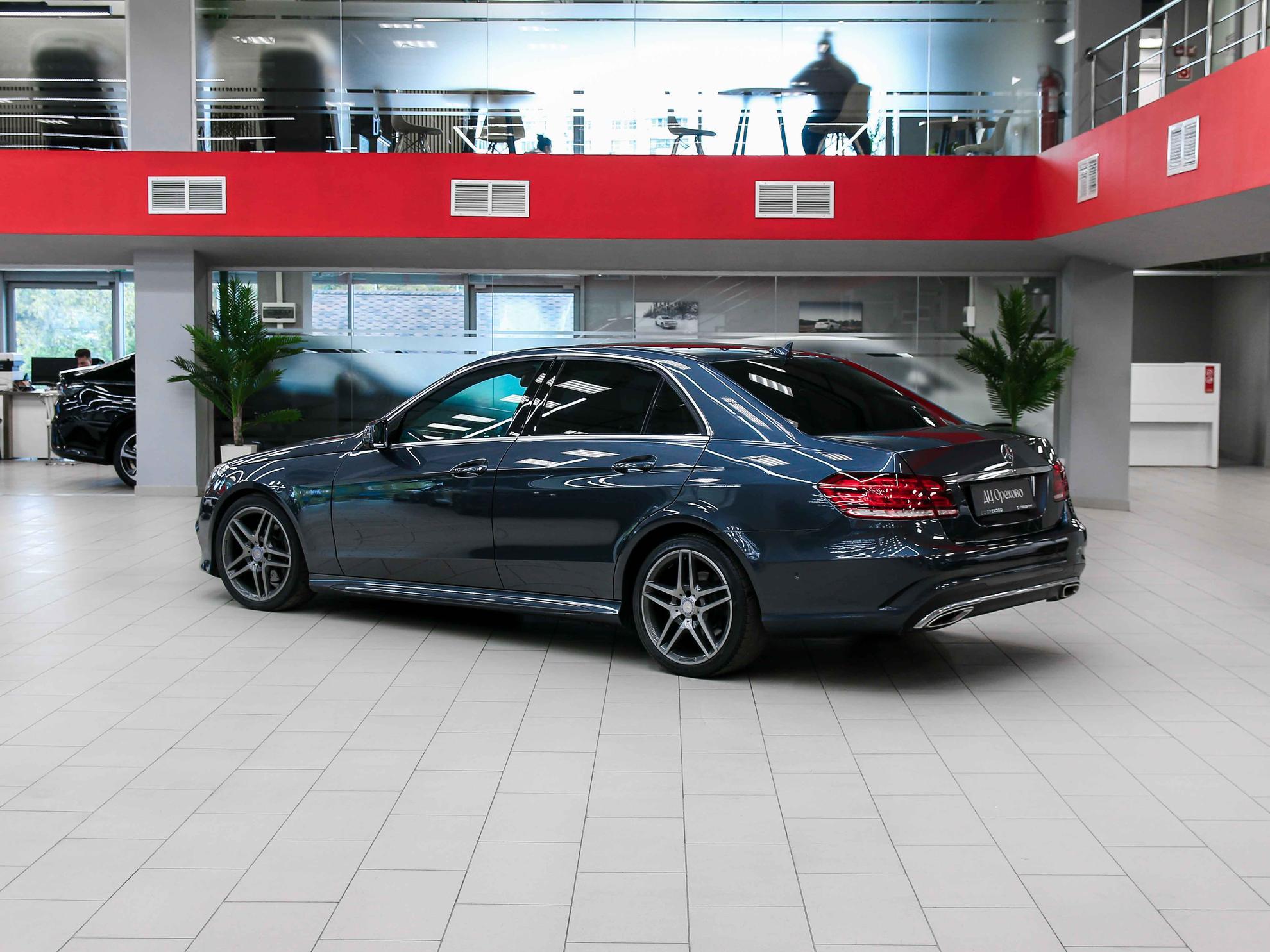Mercedes-Benz E-Класс 2014, серый, ДЦ Орехово