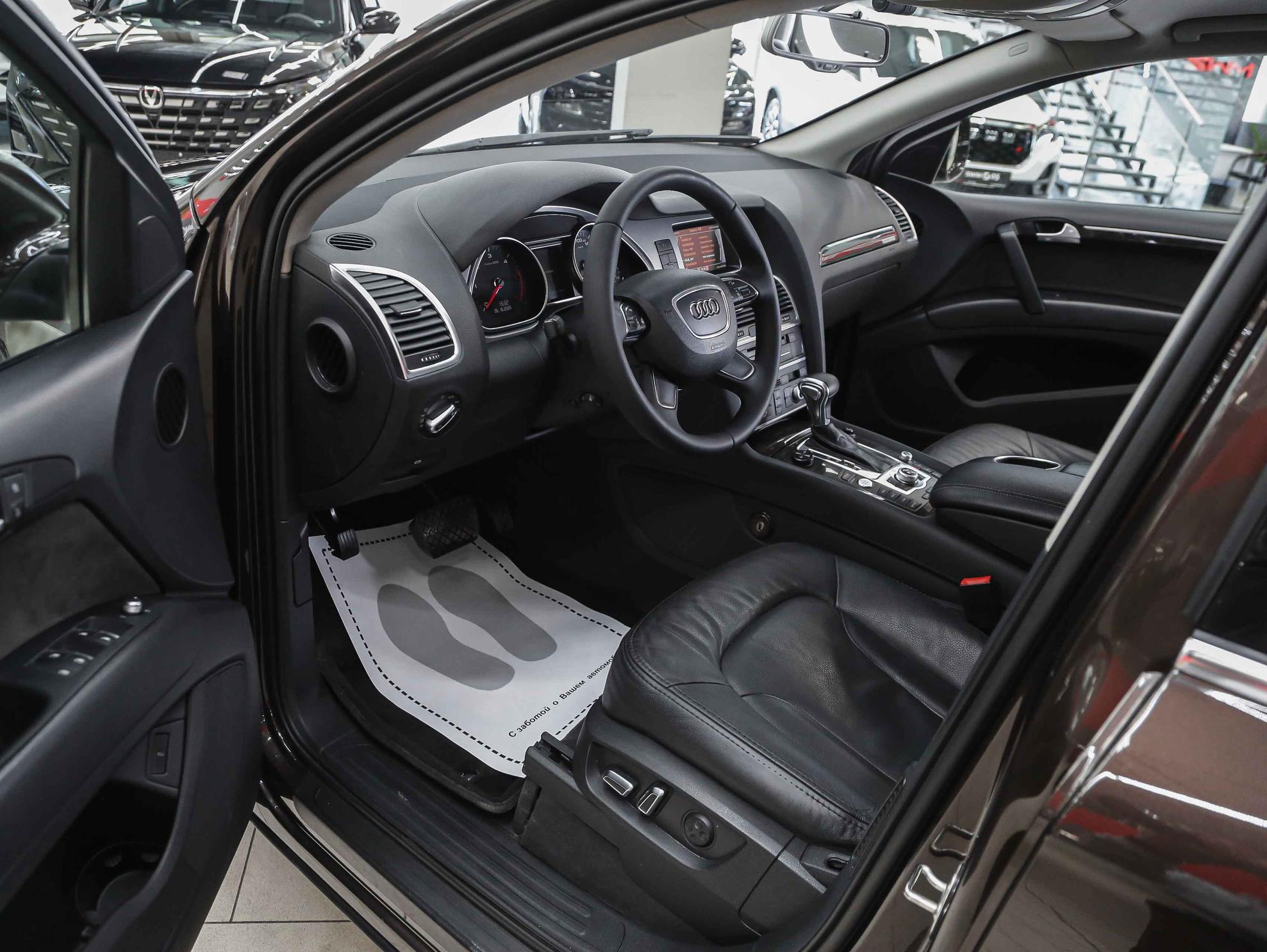 Audi Q7 2013, коричневый, ДЦ Орехово