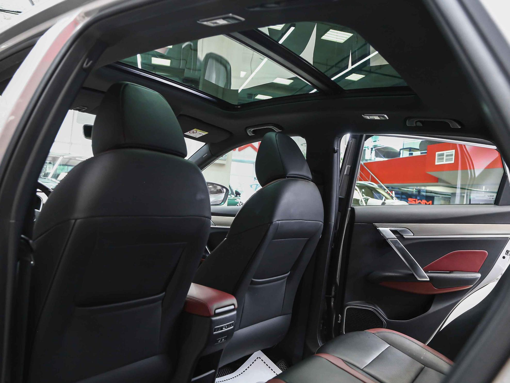 Geely Coolray 2023, серый, ДЦ Орехово