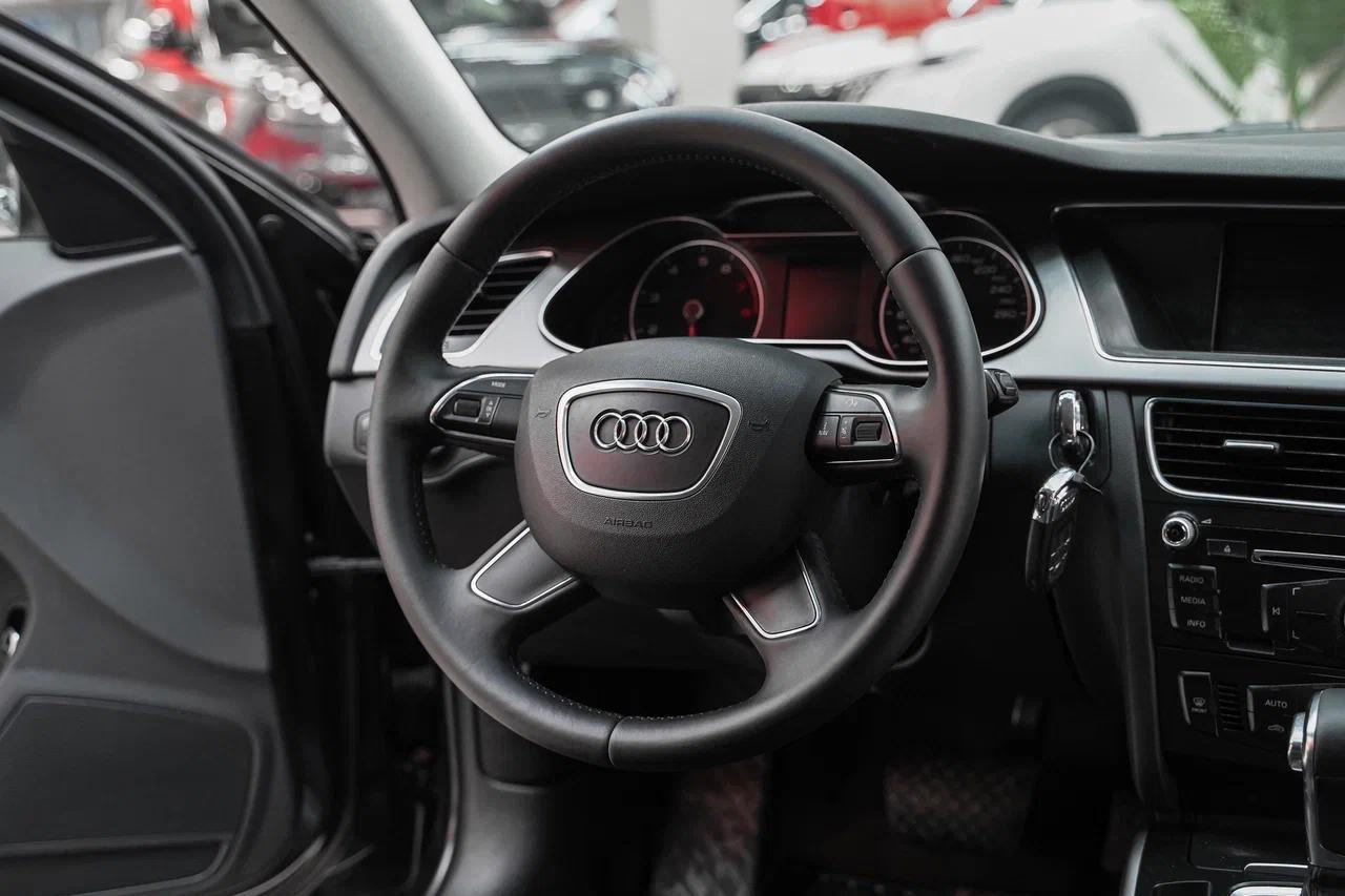 Audi A4 2012, черный, ДЦ Орехово