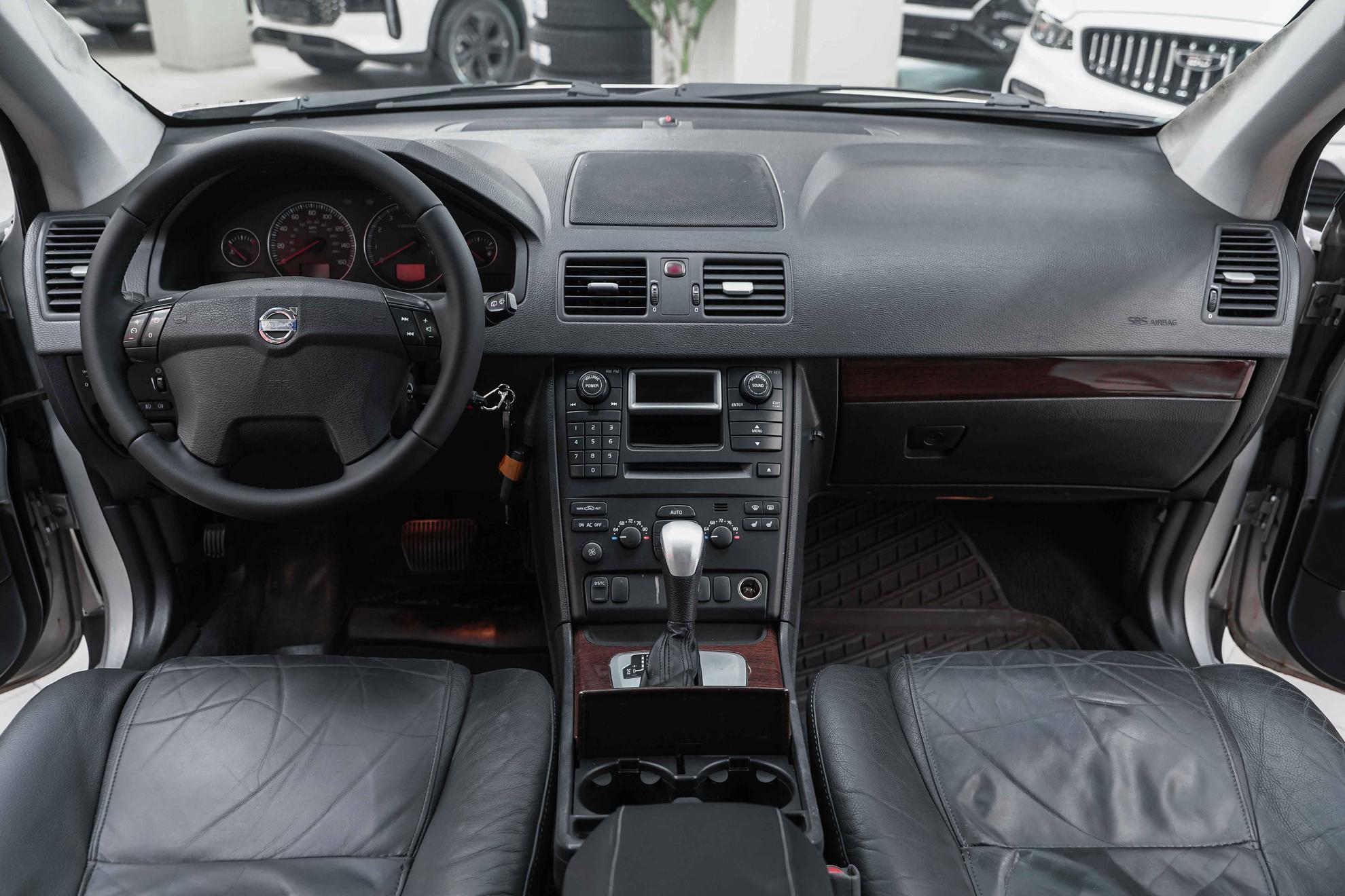 Volvo XC90 2003, серый, ДЦ Орехово