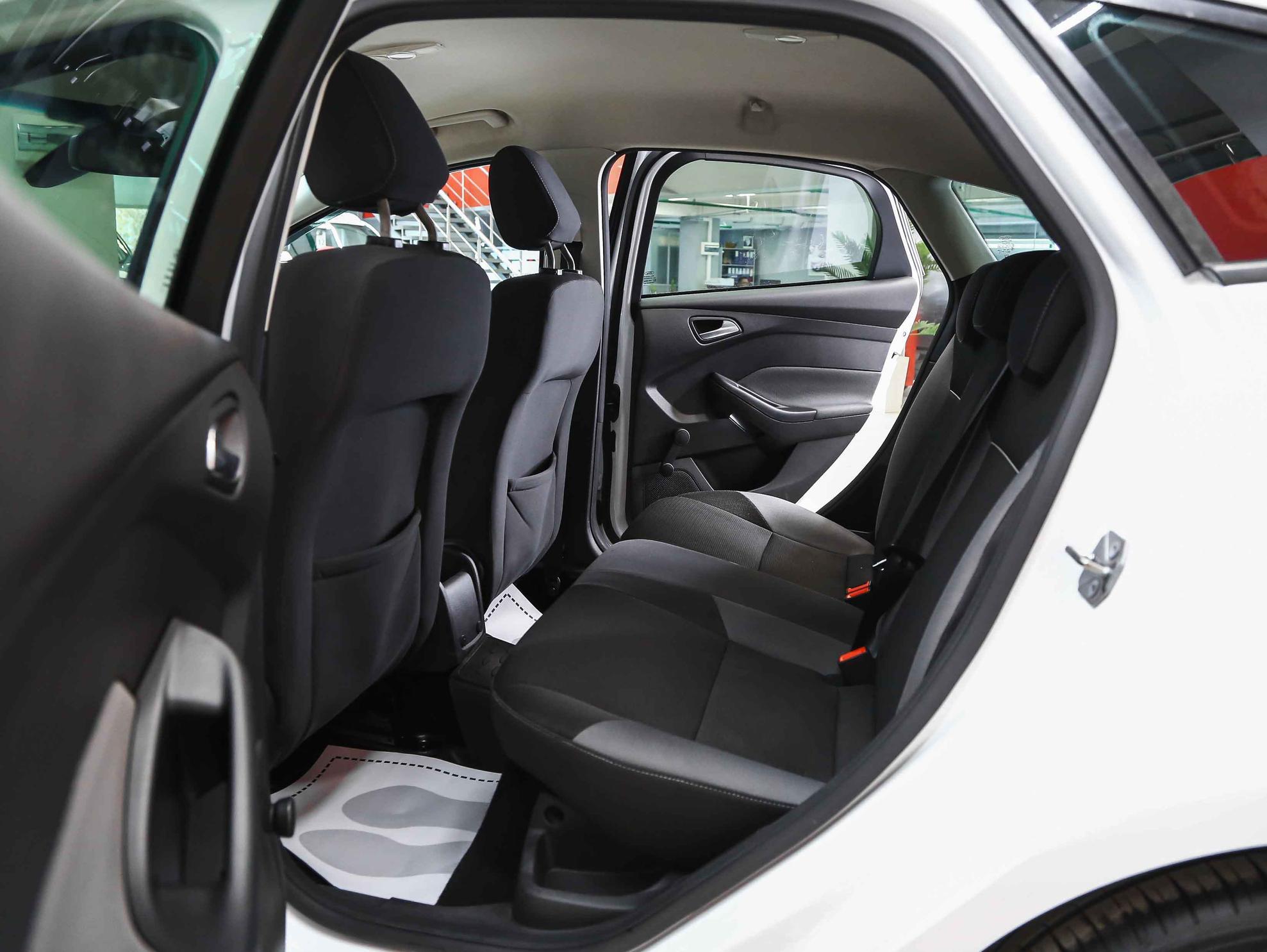 Ford Focus 2013, белый, ДЦ Орехово