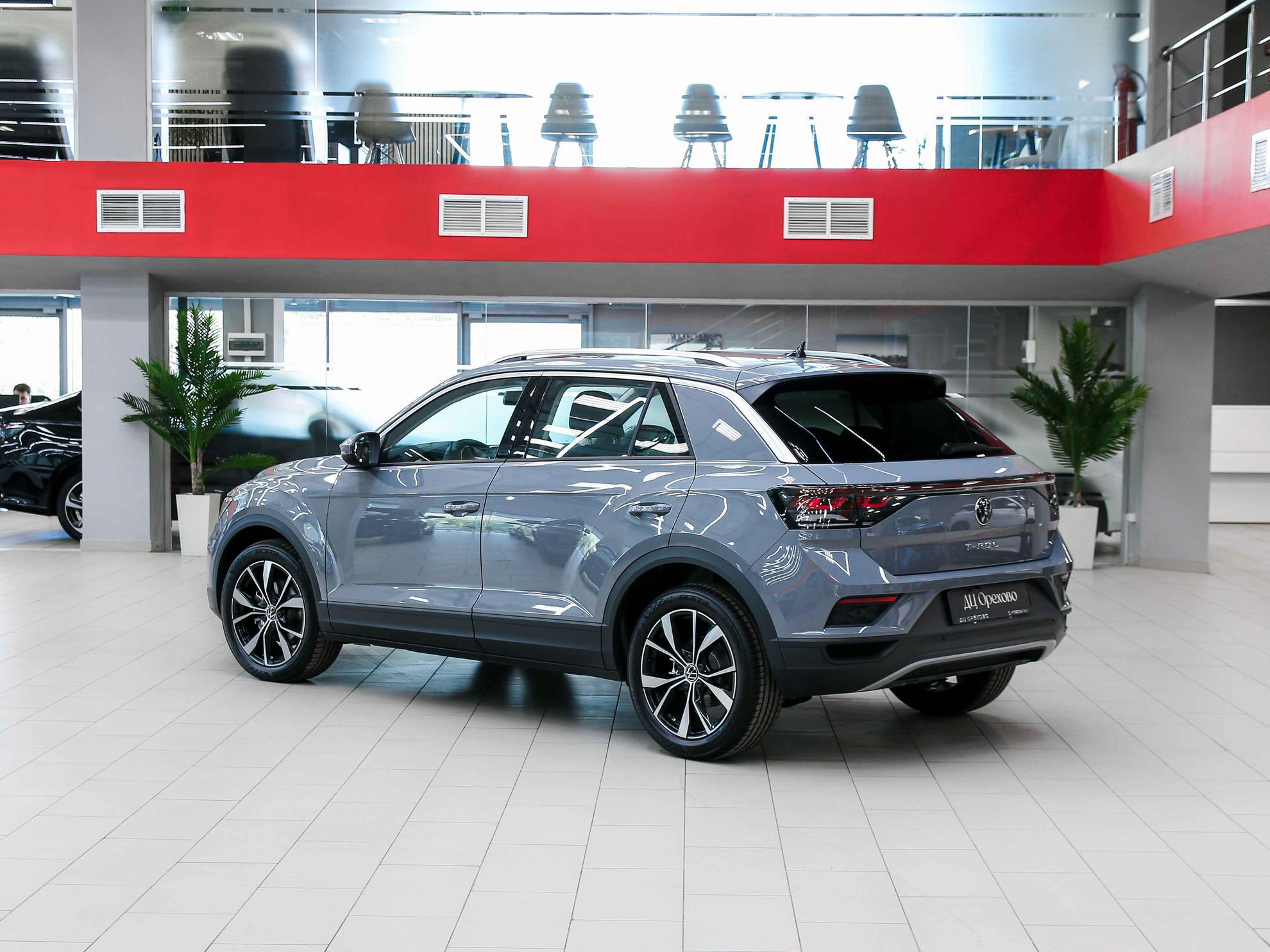 Volkswagen T-Roc 2026, серый, ДЦ Орехово