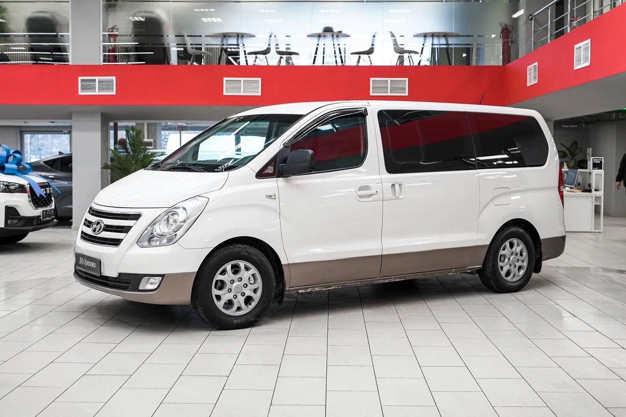 Hyundai H-1 2015, белый, ДЦ Орехово