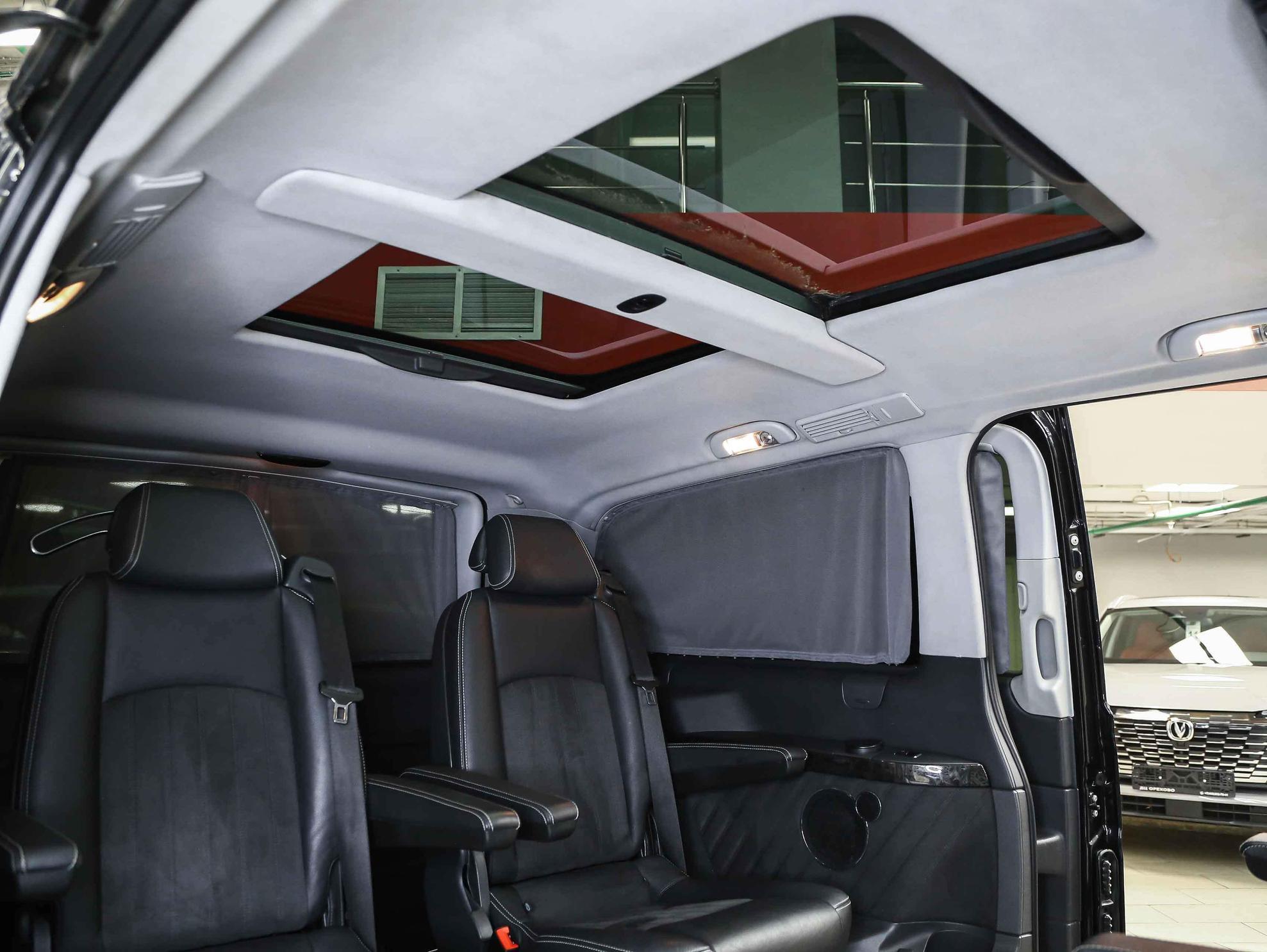 Mercedes-Benz Viano 2011, черный, ДЦ Орехово
