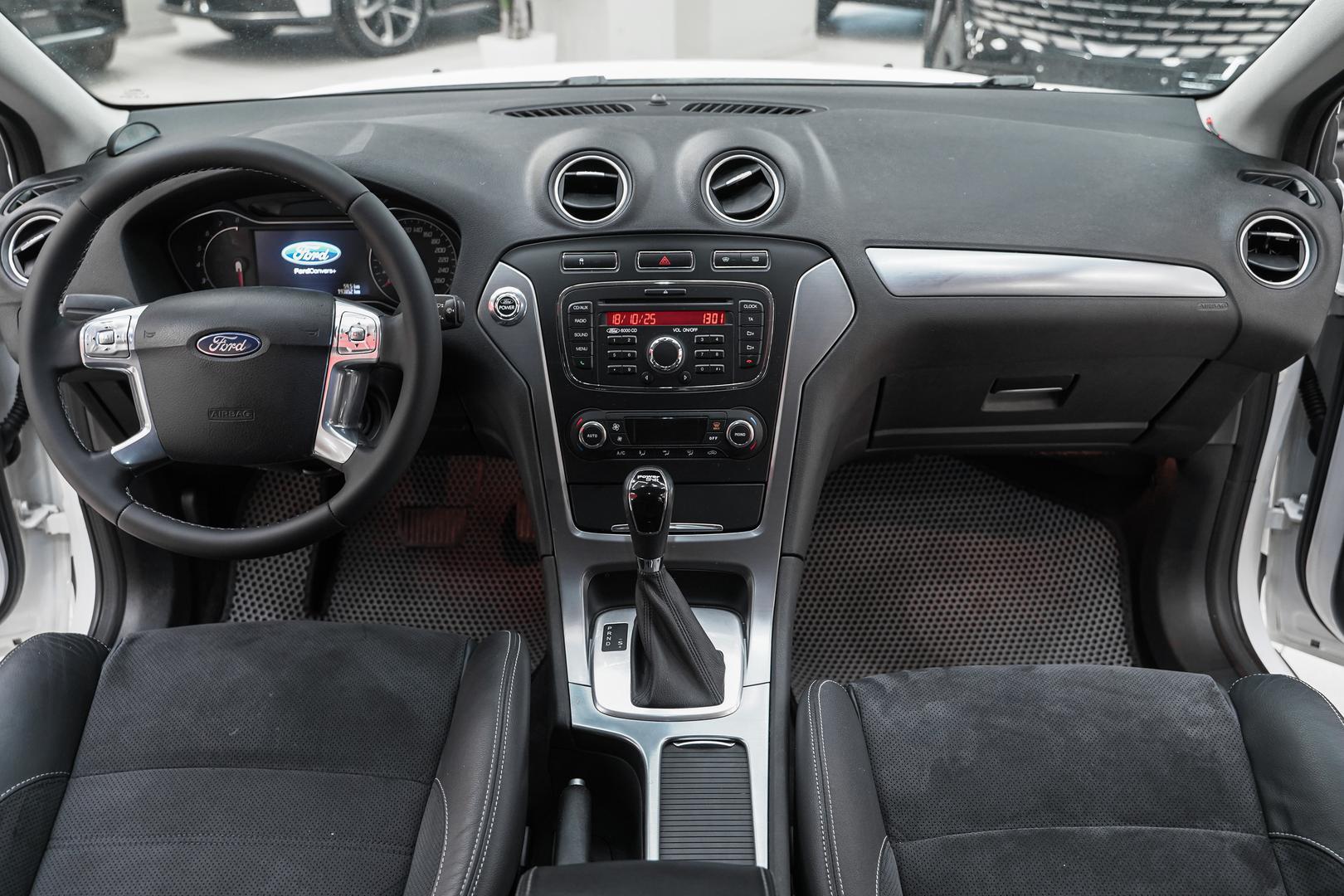 Ford Mondeo 2011, белый, ДЦ Орехово