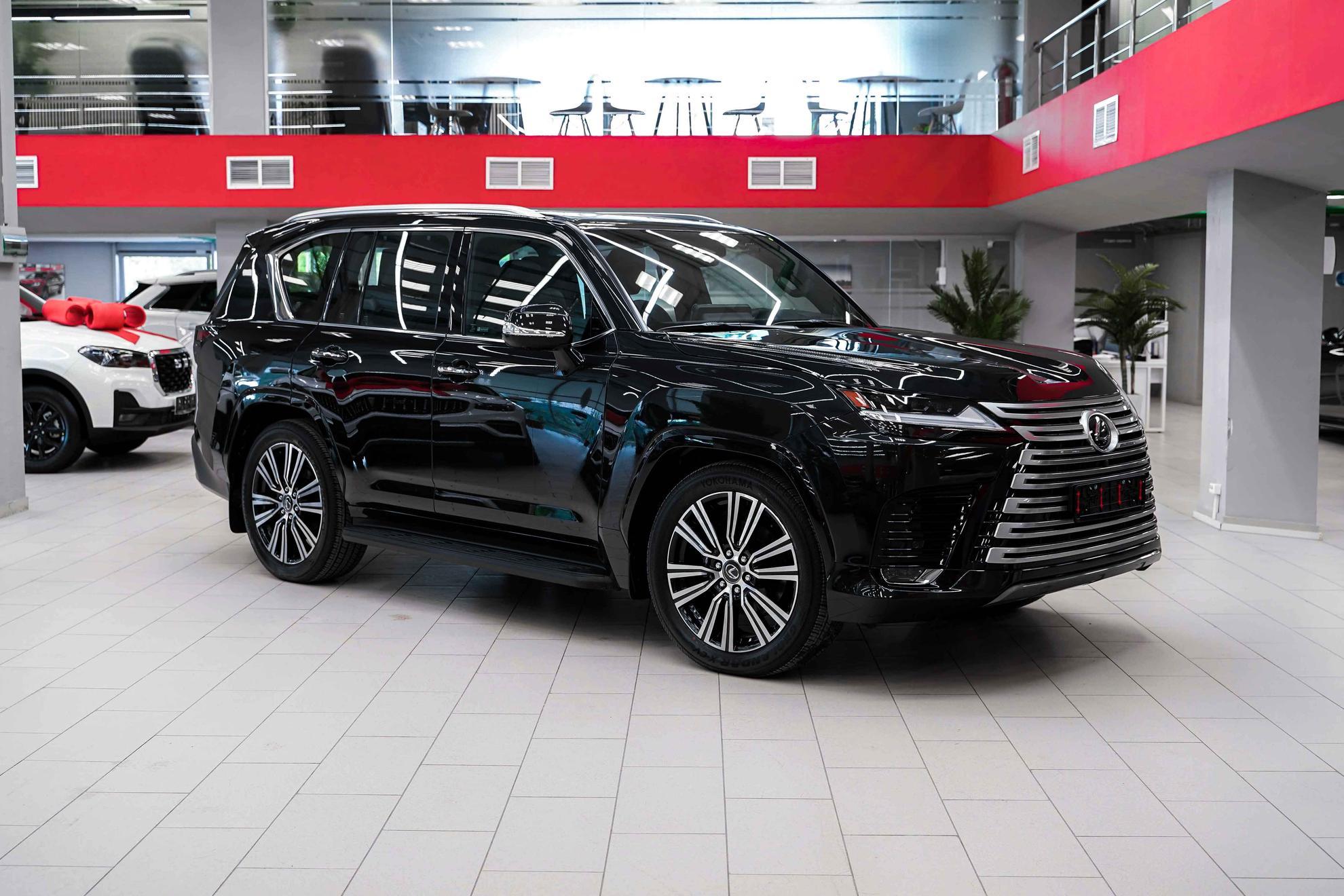Lexus LX 2026, черный, ДЦ Орехово