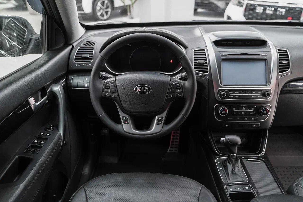 Kia Sorento 2013, бежевый, ДЦ Орехово
