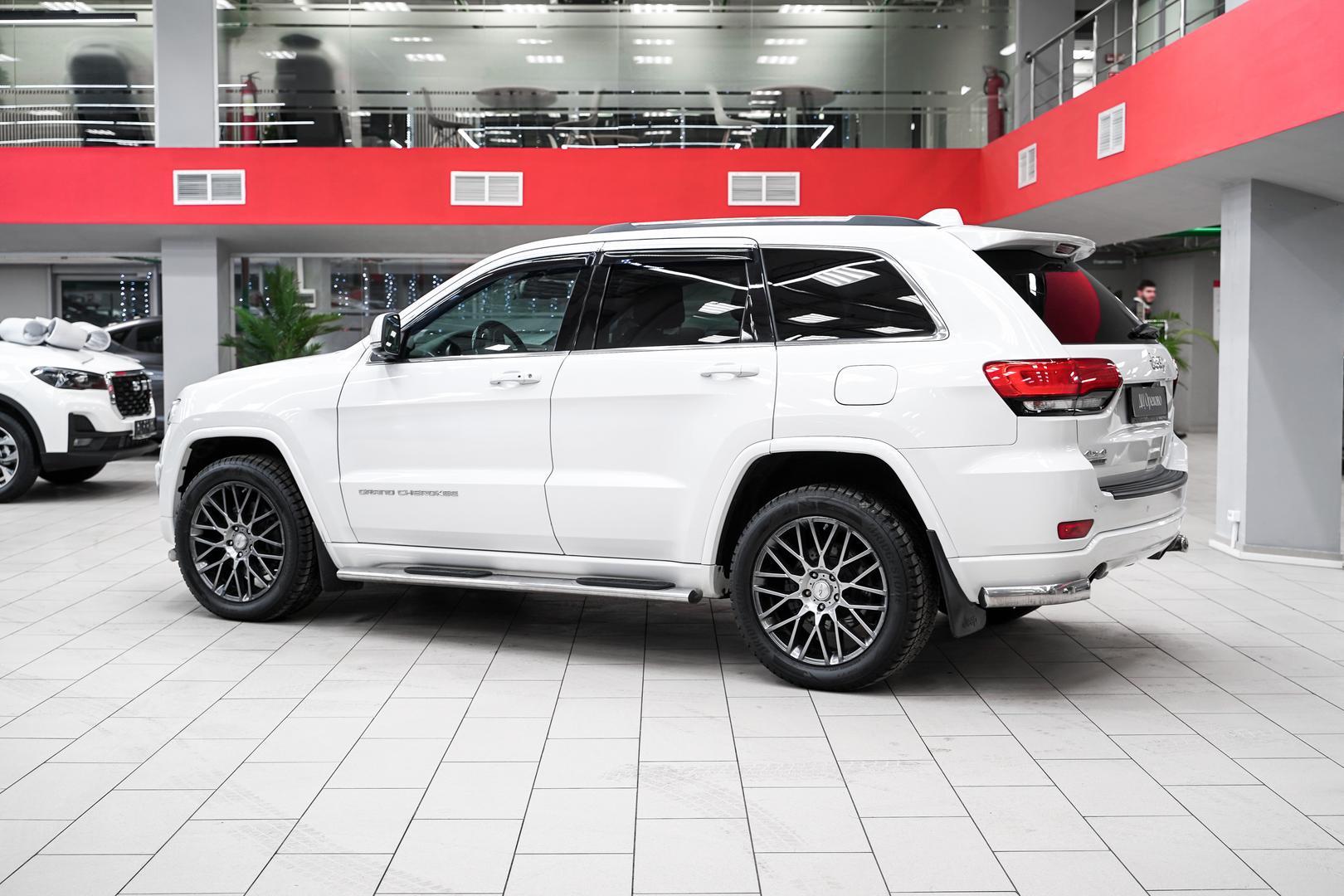 Jeep Grand Cherokee 2015, белый, ДЦ Орехово