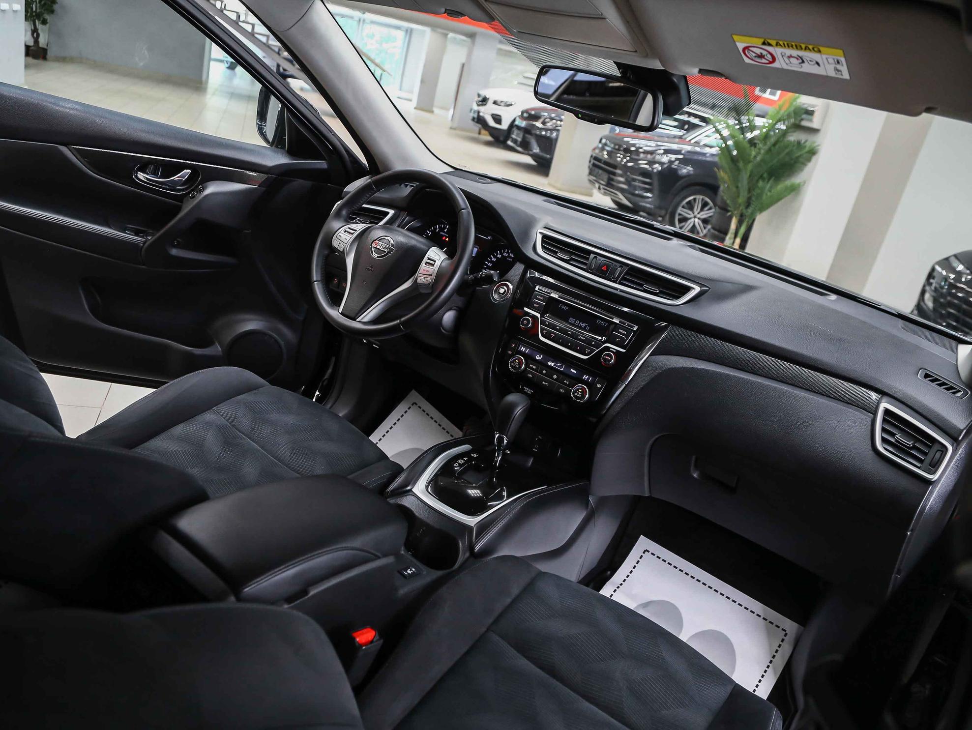 Nissan X-Trail 2016, черный, ДЦ Орехово
