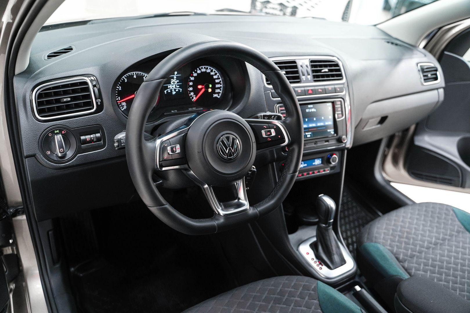 Volkswagen Polo 2019, бежевый, ДЦ Орехово