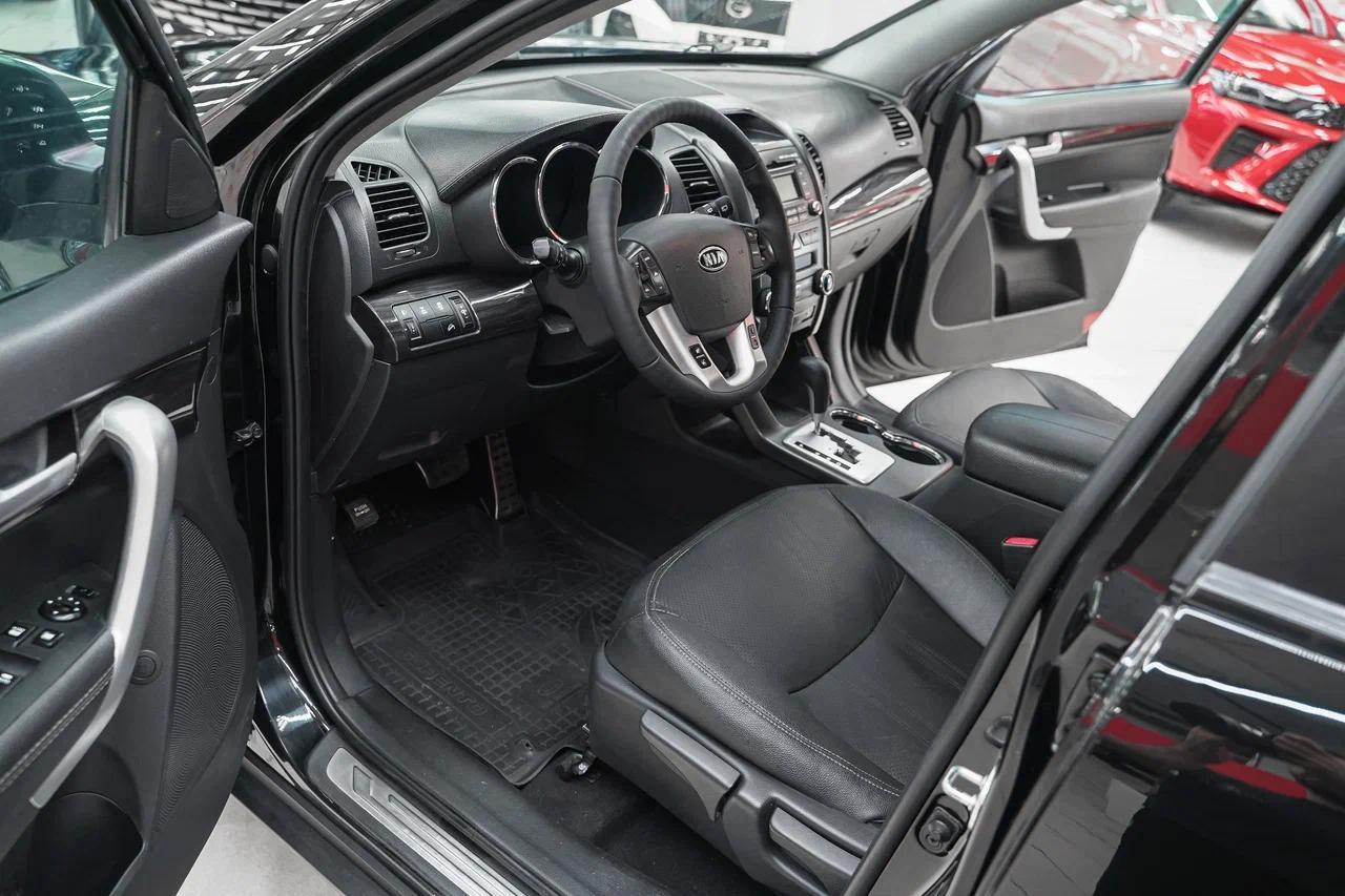 Kia Sorento 2011, черный, ДЦ Орехово