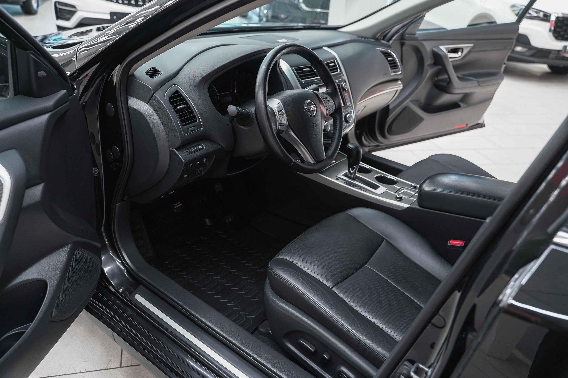 Nissan Teana 2015, черный, ДЦ Орехово