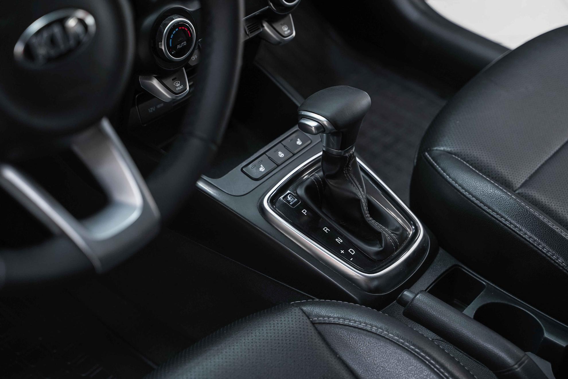 Kia Rio X-Line 2019, серый, ДЦ Орехово