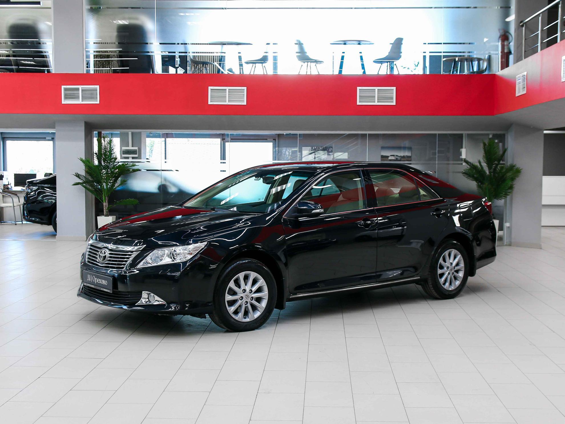Toyota Camry 2012, серый, ДЦ Орехово