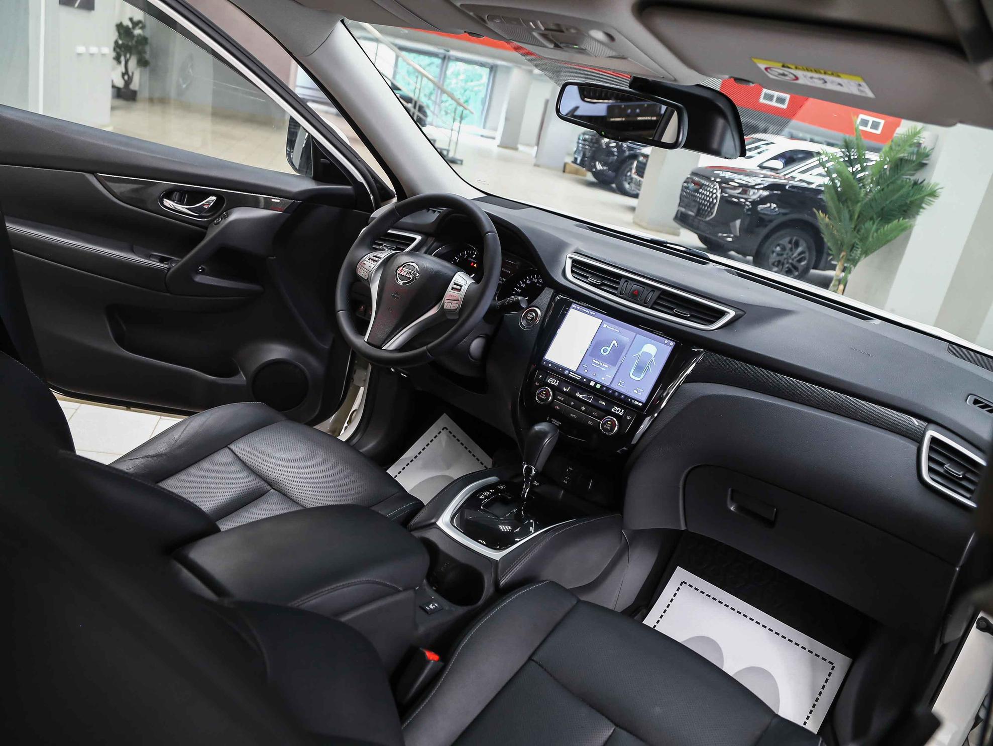 Nissan X-Trail 2017, белый, ДЦ Орехово