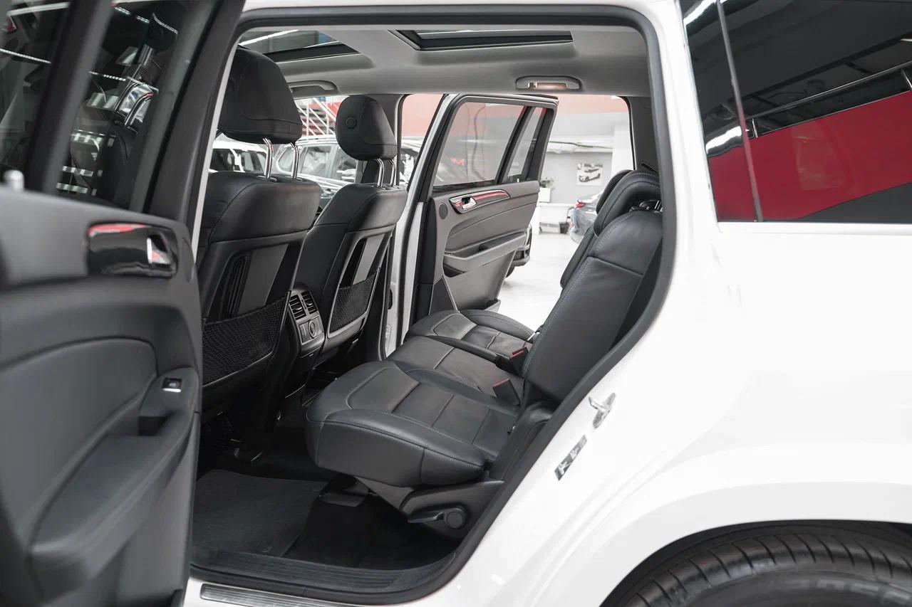 Mercedes-Benz GLS 2016, белый, ДЦ Орехово
