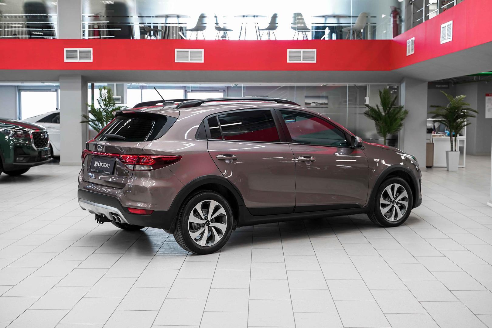 Kia Rio X-Line 2018, коричневый, ДЦ Орехово