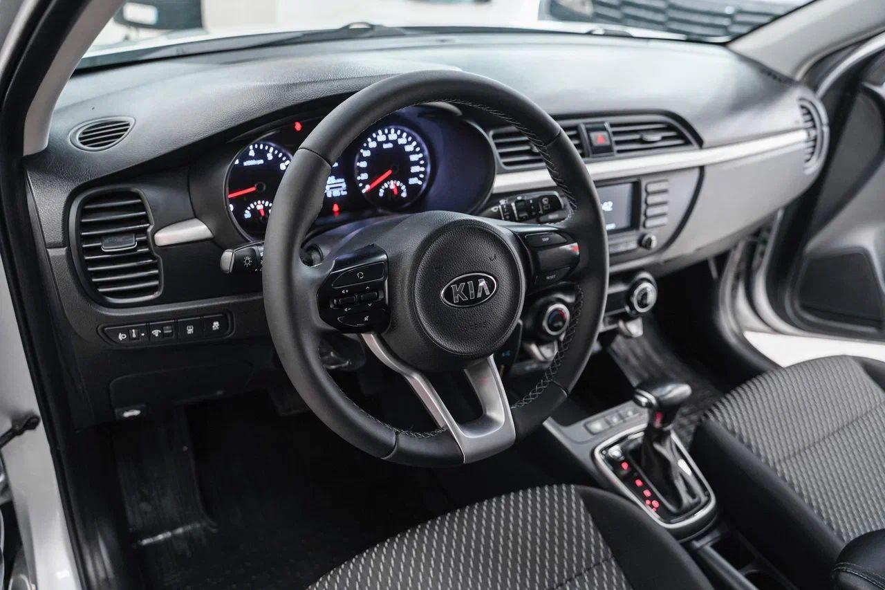 Kia Rio X-Line 2018, серебряный, ДЦ Орехово