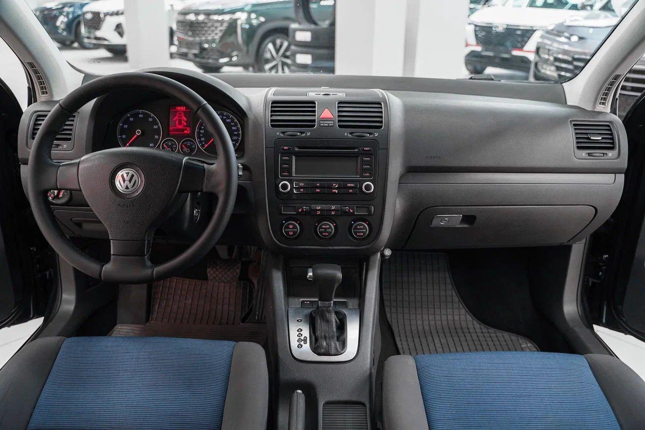Volkswagen Golf 2006, серый, ДЦ Орехово