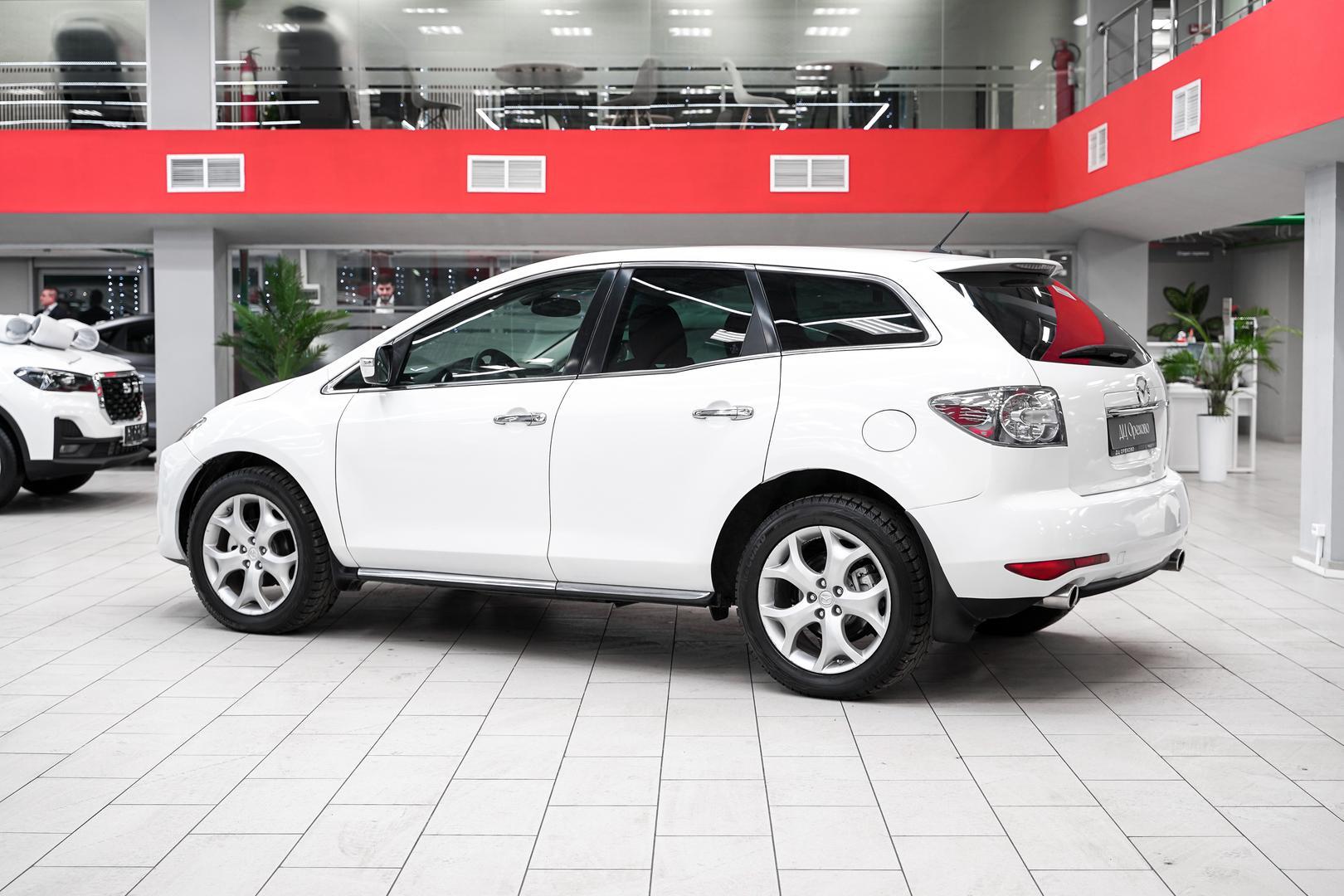 Mazda CX-7 2010, белый, ДЦ Орехово