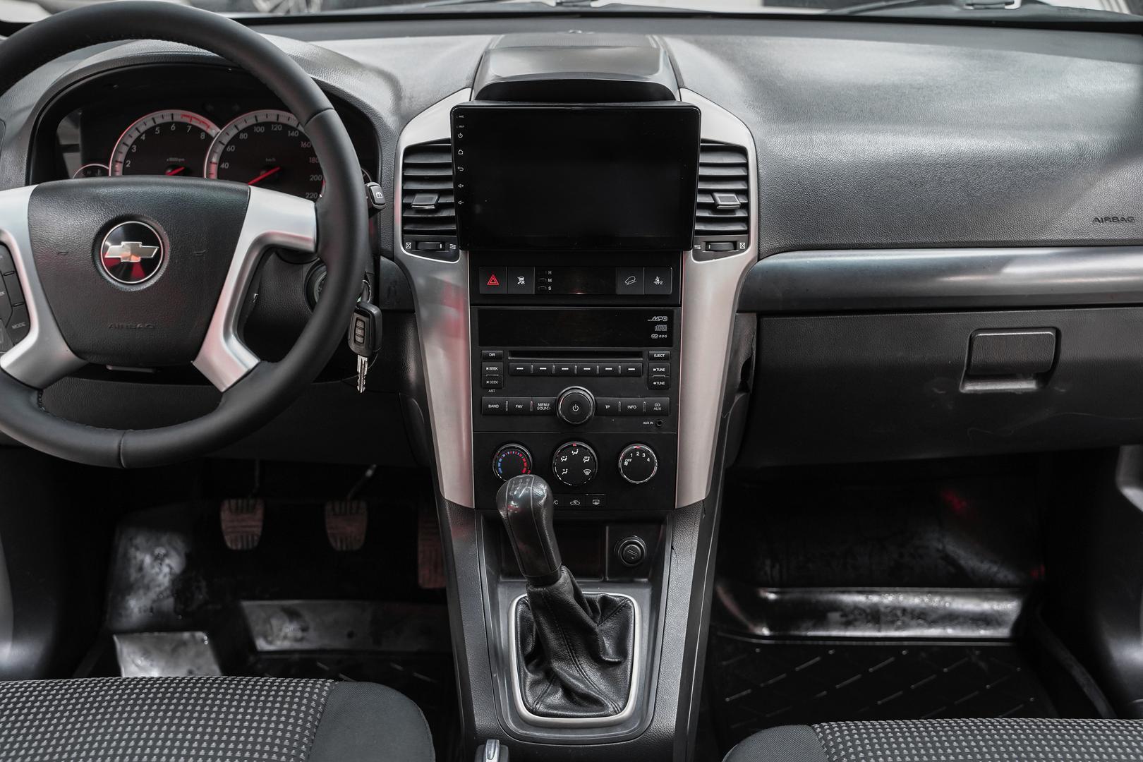 Chevrolet Captiva 2010, серебряный, ДЦ Орехово
