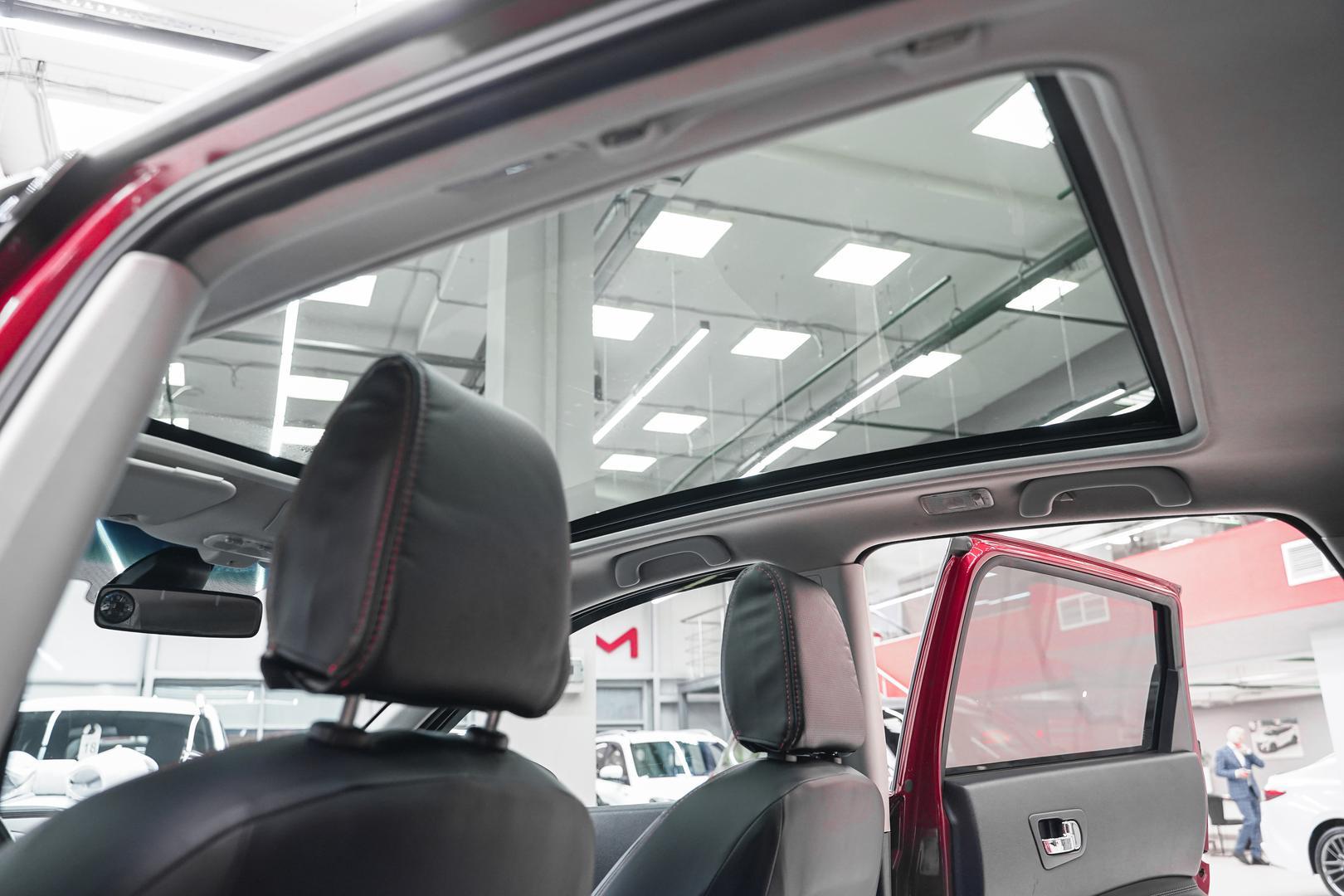 Nissan Qashqai 2010, красный, ДЦ Орехово