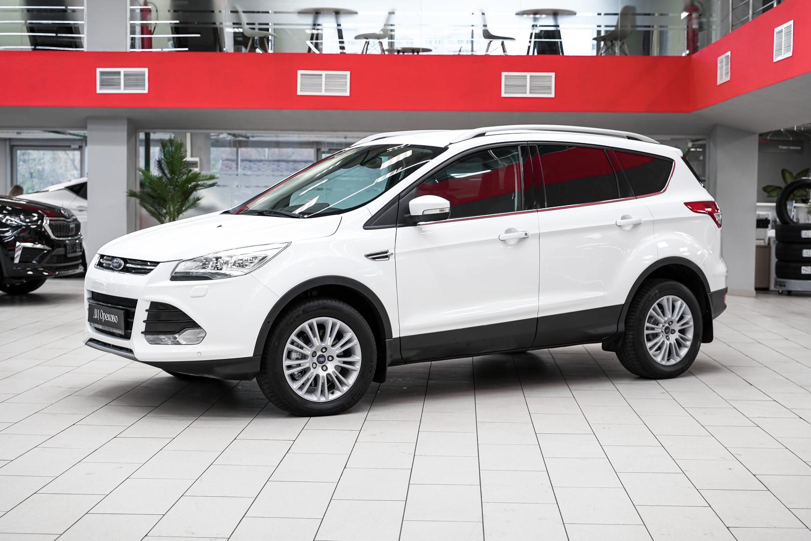 Ford Kuga 2015, белый, ДЦ Орехово