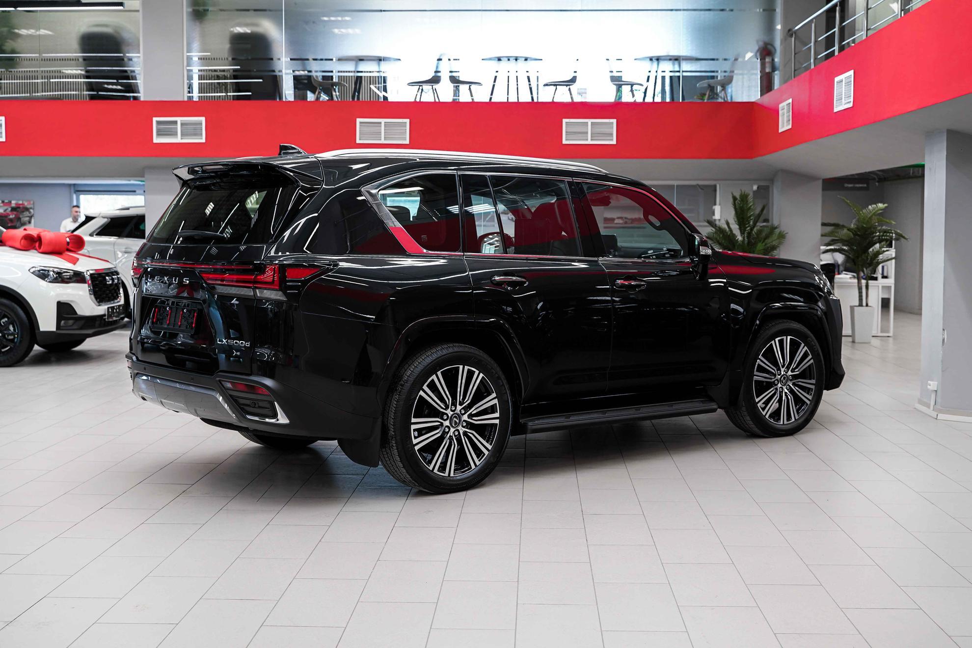 Lexus LX 2026, черный, ДЦ Орехово