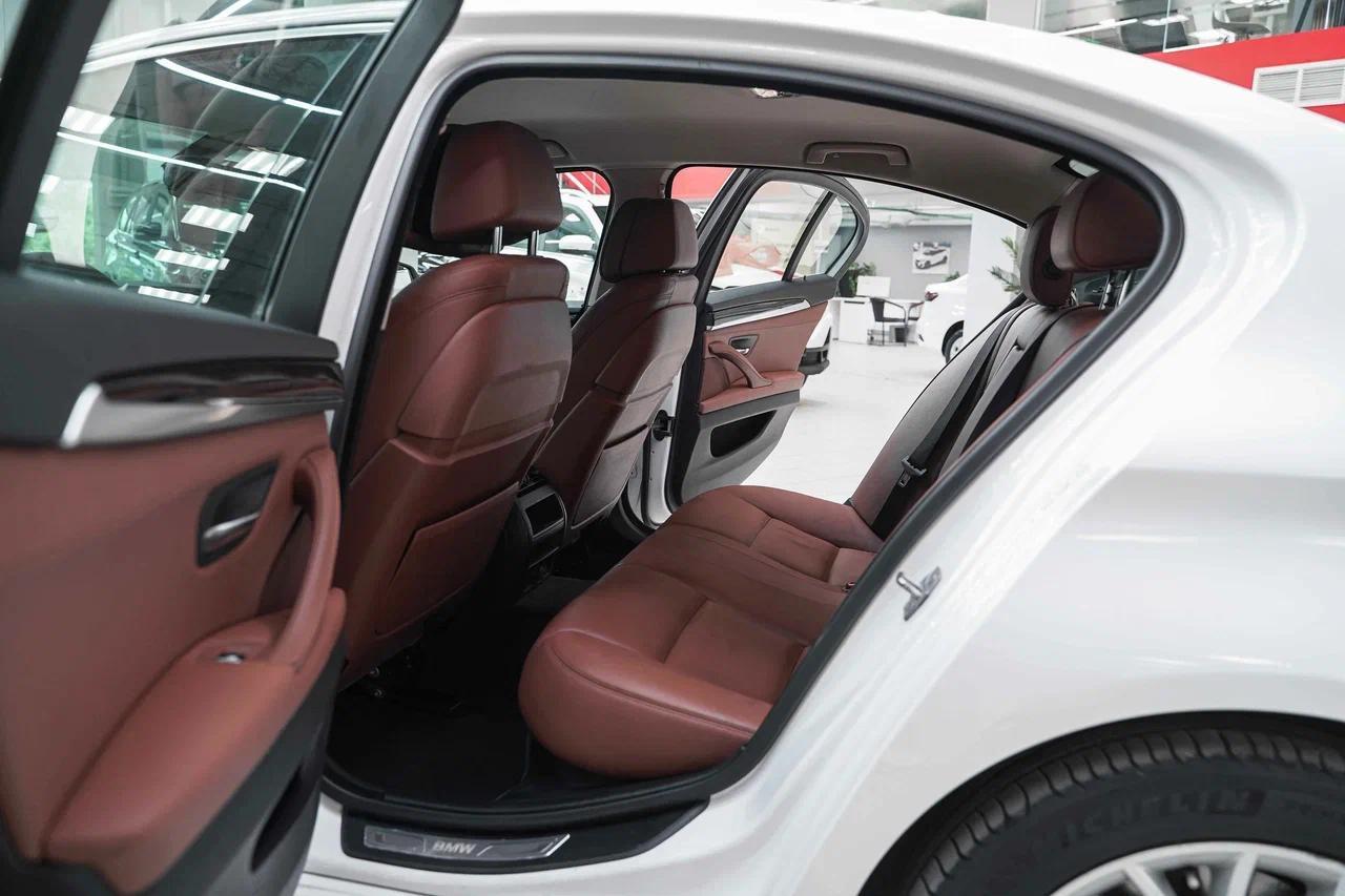 BMW 5 серии 2016, белый, ДЦ Орехово