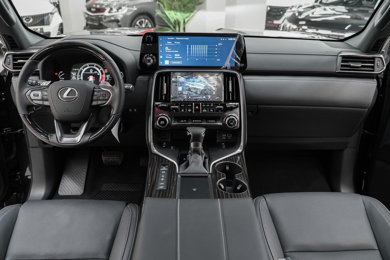 Lexus LX 2025, черный, ДЦ Орехово