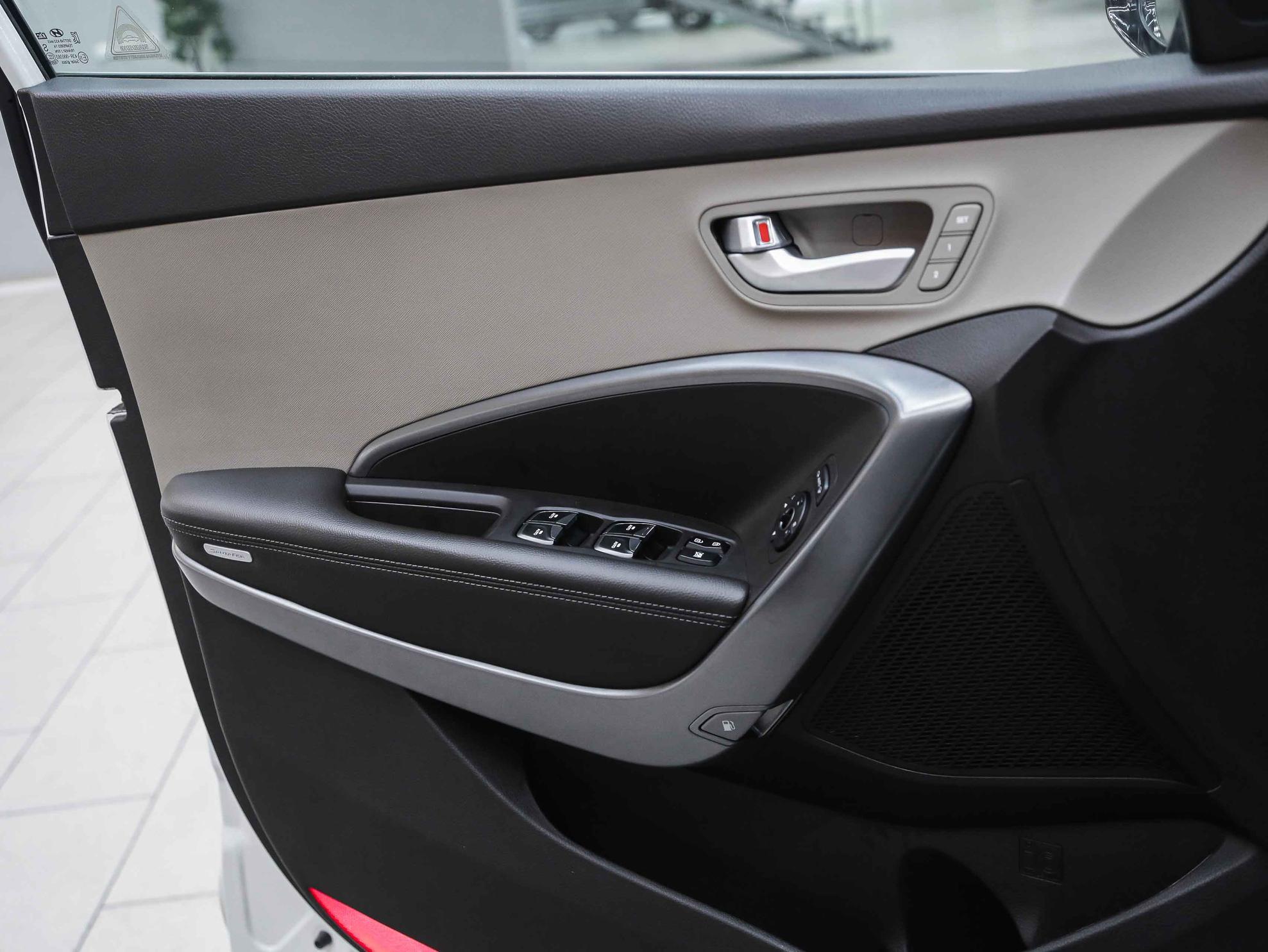 Hyundai Santa Fe 2014, белый, ДЦ Орехово
