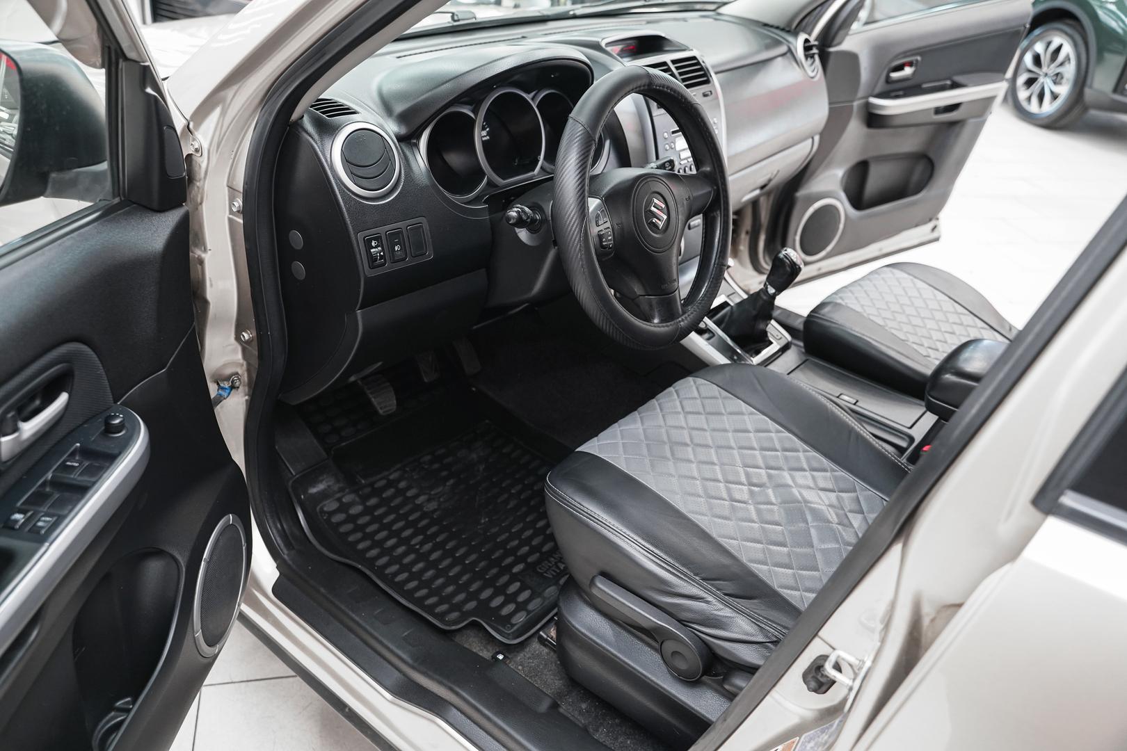 Suzuki Grand Vitara 2008, бежевый, ДЦ Орехово