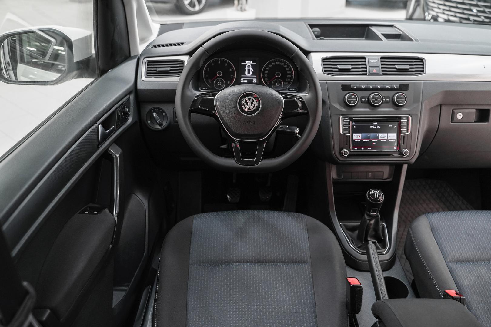 Volkswagen Caddy 2018, белый, ДЦ Орехово